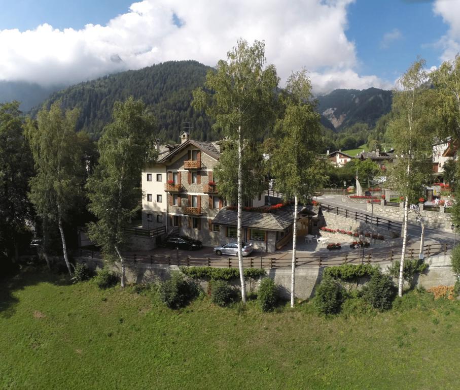 Hotel Stella Del Nord Courmayeur Dış mekan fotoğraf