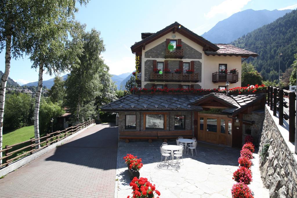 Hotel Stella Del Nord Courmayeur Dış mekan fotoğraf