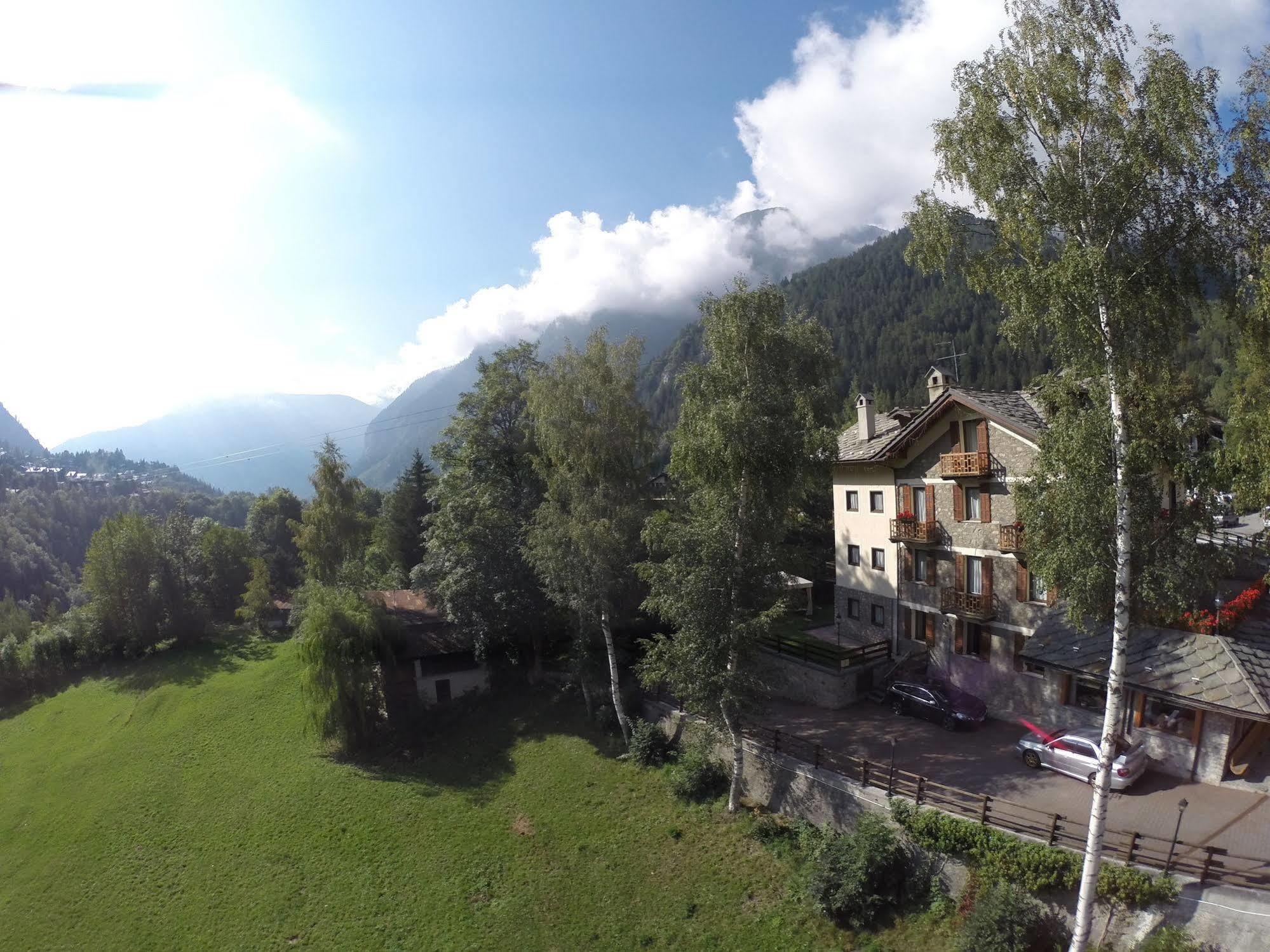 Hotel Stella Del Nord Courmayeur Dış mekan fotoğraf